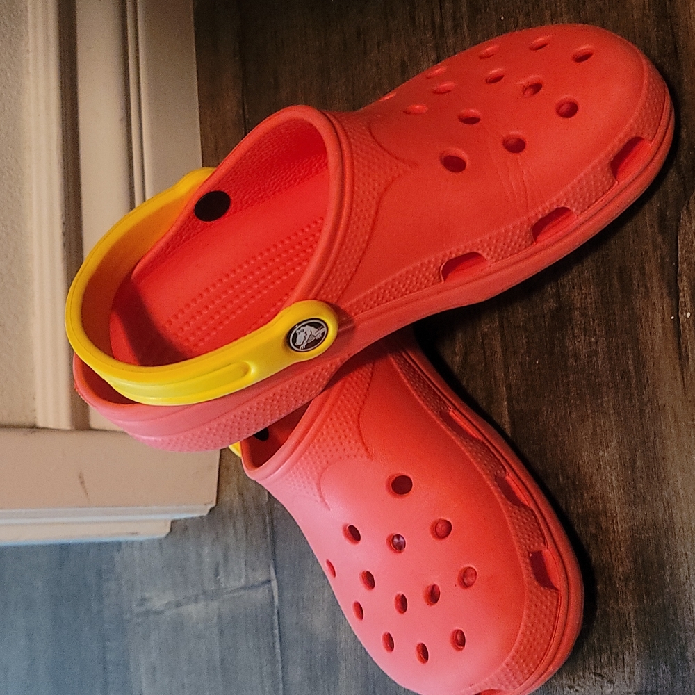 Crocs